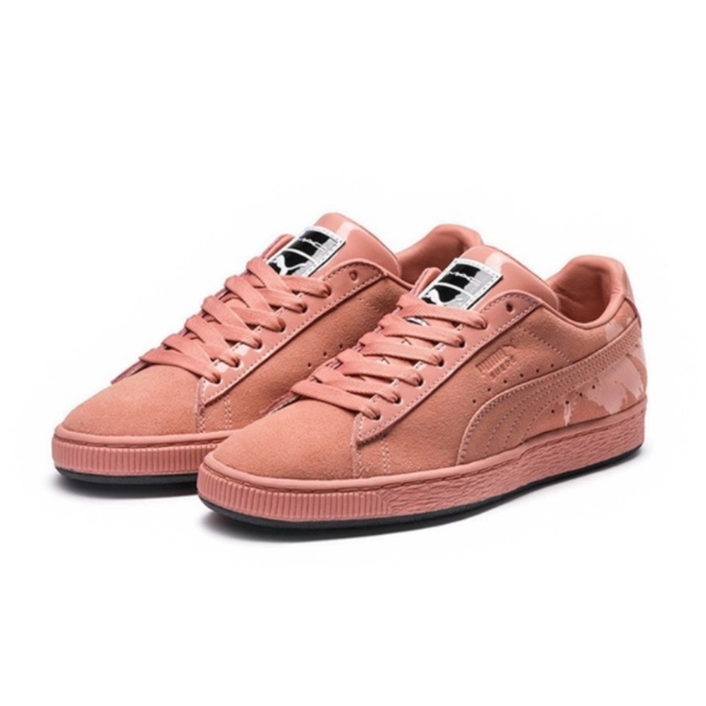 PUMA x MAC COSMETICS Muted Clay Suede Classic Sneaker in Crème d’Nude - Size 7